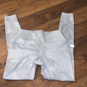 Alo Yoga High Waist Vapor Legging